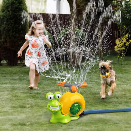 SplashSnail - Garden Sprinkler Toy