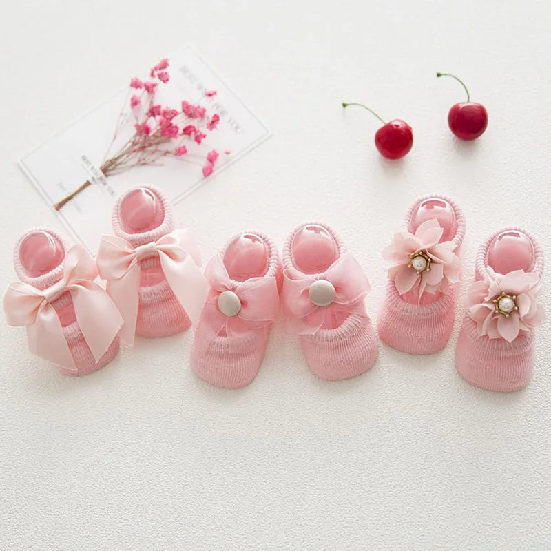 Lace Bloom Baby Socks Set – 3 Pairs 🌸