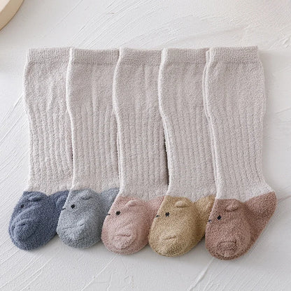 SnugKnee – Coral Fleece Knee-High Baby Socks 🧦❄️