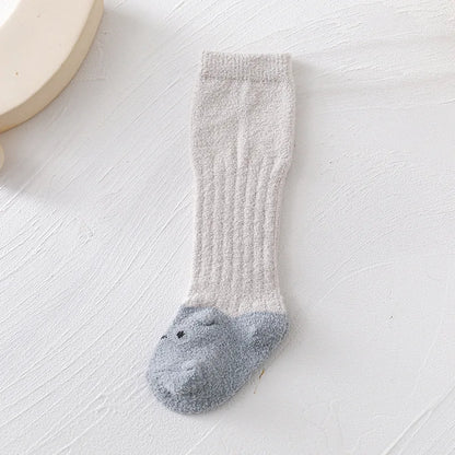 SnugKnee – Coral Fleece Knee-High Baby Socks 🧦❄️
