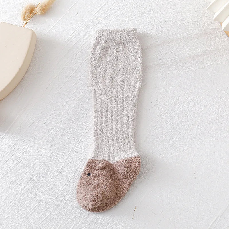 SnugKnee – Coral Fleece Knee-High Baby Socks 🧦❄️